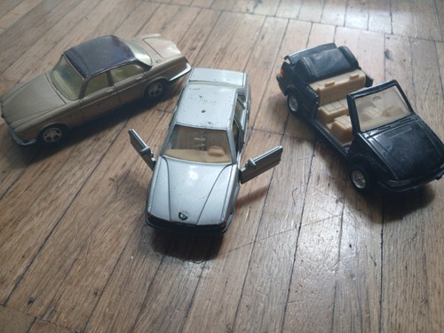 Modellautos bmw vw golf - 3x,